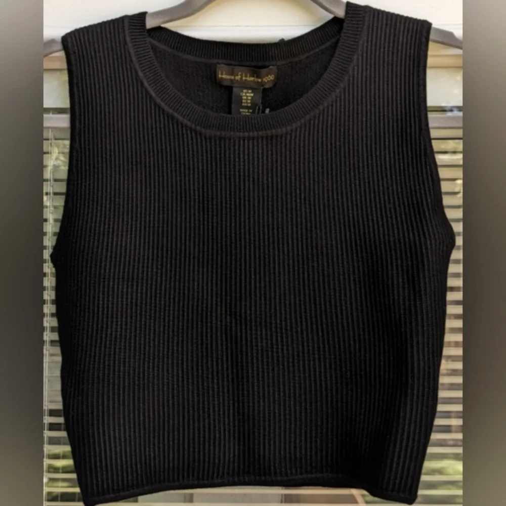 House of Harlow 1960 Crewneck Ribbed Knit Crop Top, S, XL - Picture 5 of 9